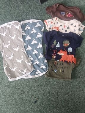 Gerber Baby 6-9 M Fox & Friends Woodland Graphic Onsie Bundle 6pc.